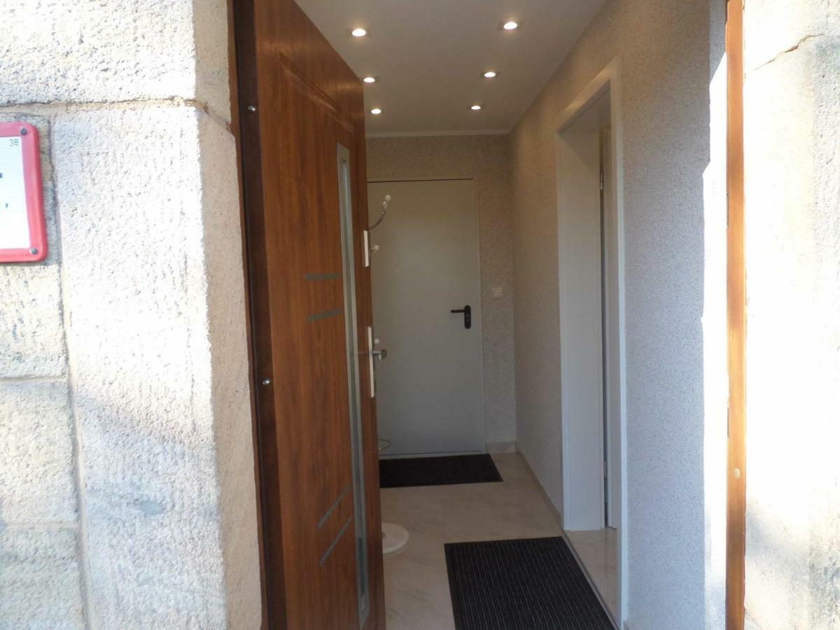 1 Zi. Apartment Naehe Flughafen/Messe Stuttgart 24H Waldenbuch Ngoại thất bức ảnh