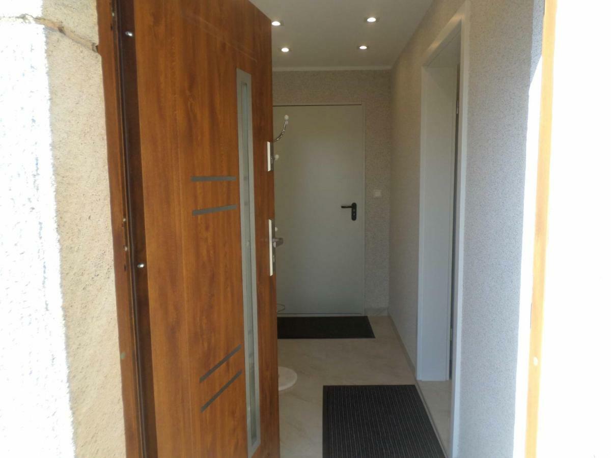 1 Zi. Apartment Naehe Flughafen/Messe Stuttgart 24H Waldenbuch Ngoại thất bức ảnh
